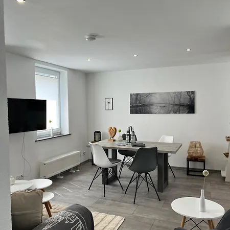 Moderne ,zentrumsnahe In Apartment *